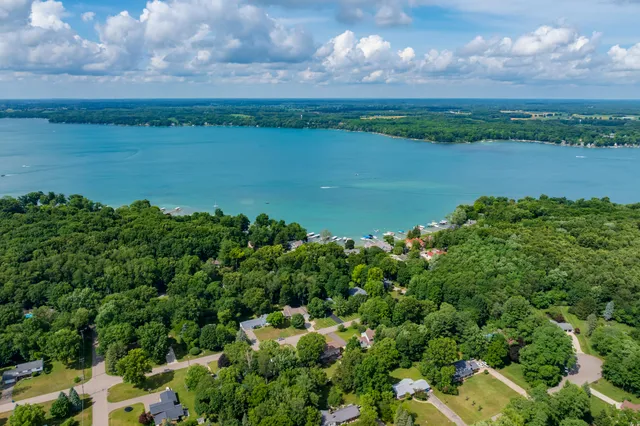 $499,000 | 11200 Delmar, Richland, MI 49083