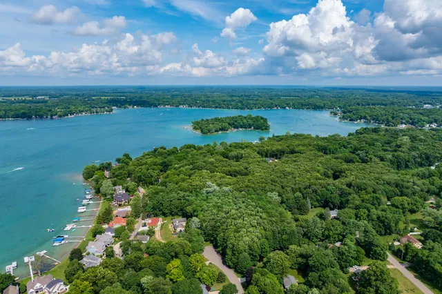 $499,000 | 11200 Delmar, Richland, MI 49083