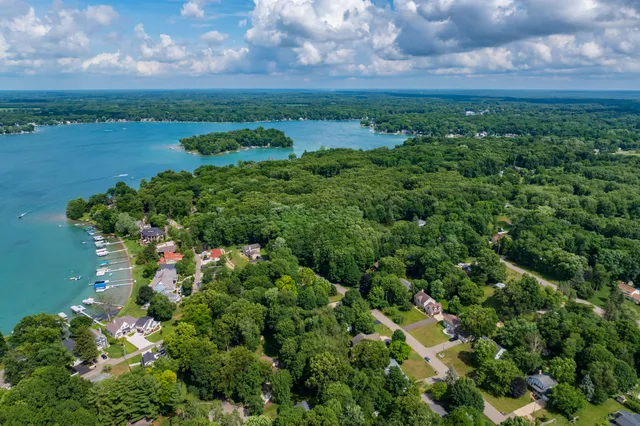 $499,000 | 11200 Delmar, Richland, MI 49083