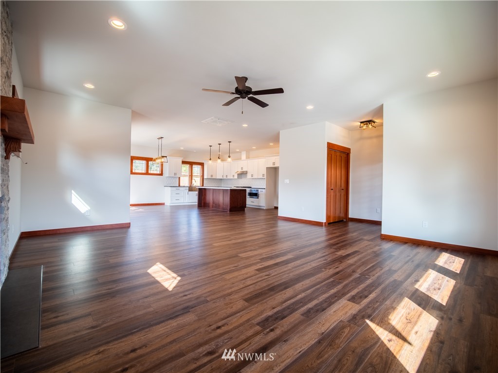 210 Haddon Road Anacortes, WA 98221 - Photo 6 of 24 Gallery Image 6