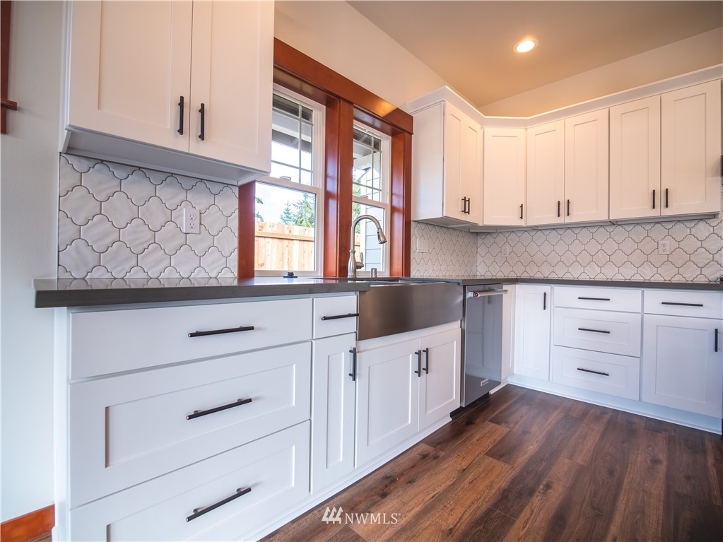 210 Haddon Road Anacortes, WA 98221 - Photo 9 of 24 Gallery Image 9