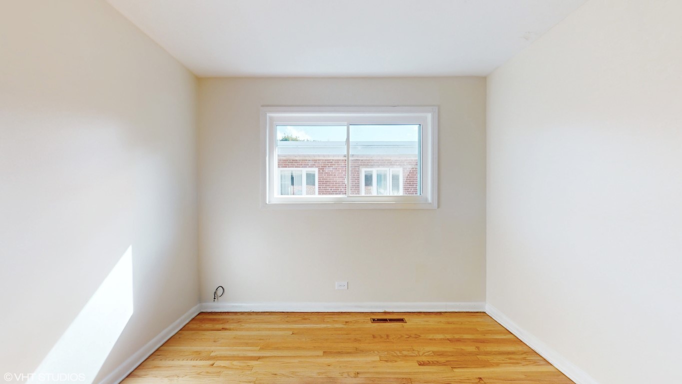 6904 North Ridge Boulevard, Unit D Chicago, IL 60645 - Photo 15 of 24 Gallery Image 15