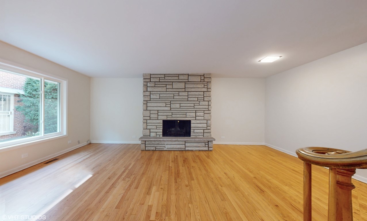 6904 North Ridge Boulevard, Unit D Chicago, IL 60645 - Photo 6 of 24 Gallery Image 6