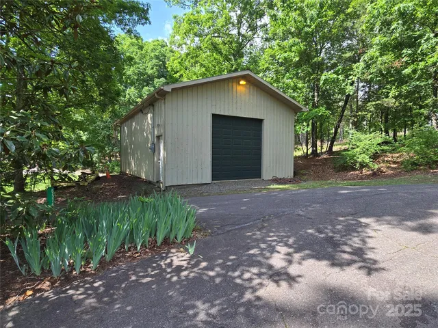 $995,000 | 6580 Central Drive, Conover, NC 28613