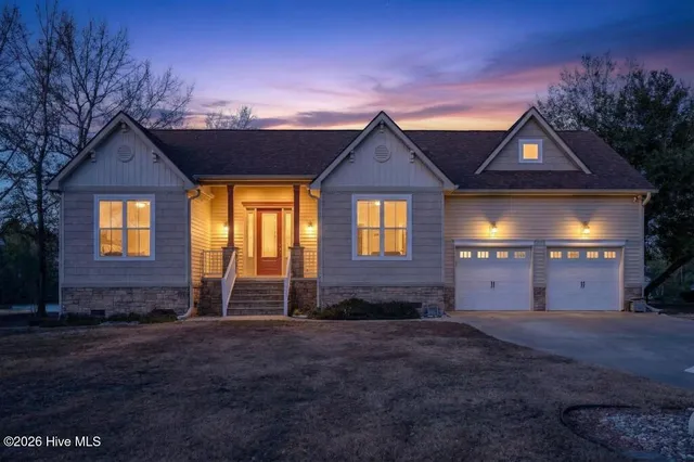 $462,500 | 107 Argosy Drive, New Bern, NC 28560