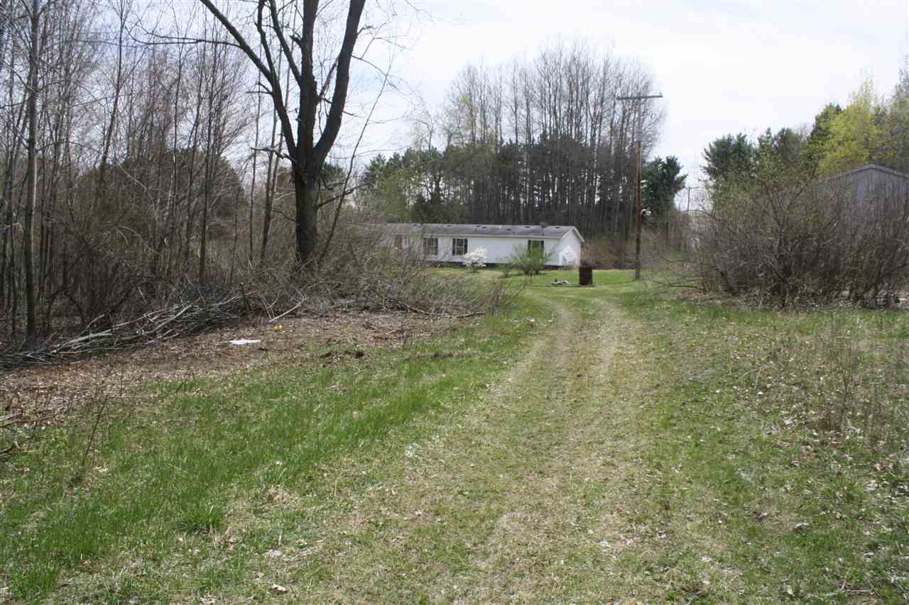 9805 Lydell Road Farwell, MI 48622 - Photo 7 of 8 1860678-6.JPG