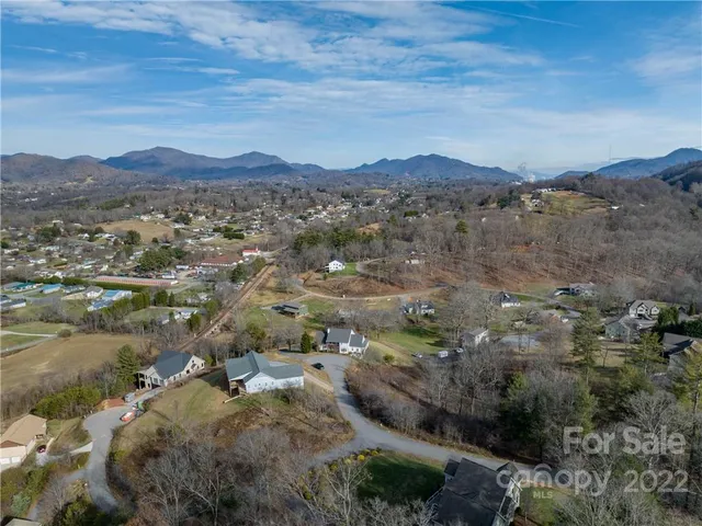 $58,000 | 0 Midway Crossing Drive, Unit 15, Clyde, NC 28721