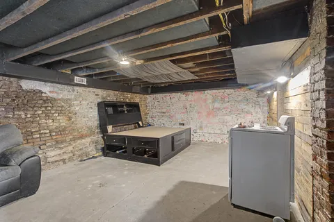 $390,000 | 1247 2nd Avenue South, Nashville, TN 37210