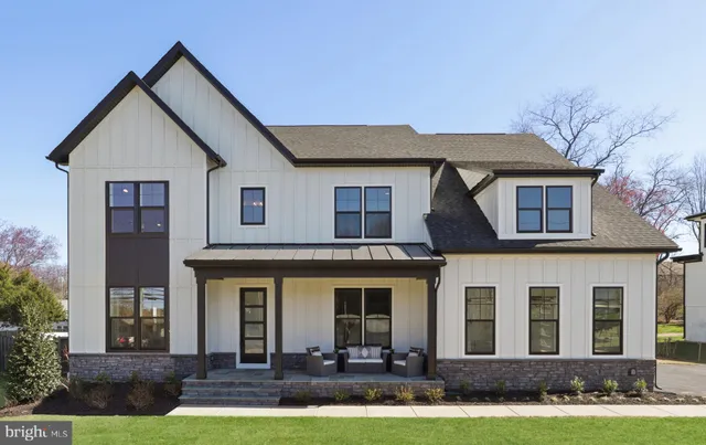 $2,118,500 | 9211 Kilmarnock Drive, Fairfax, VA 22031