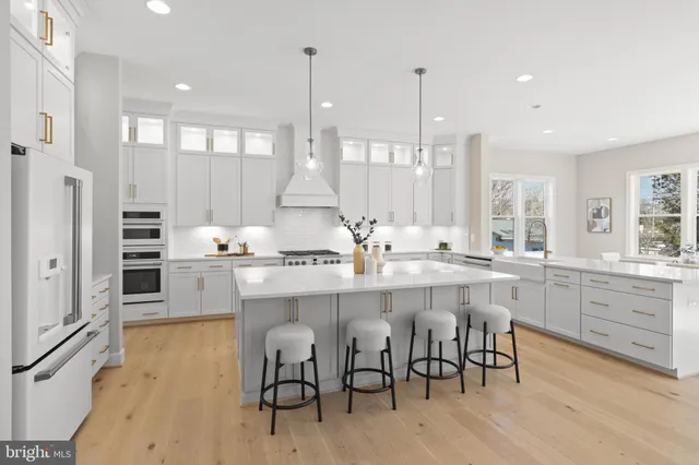 $2,118,500 | 9211 Kilmarnock Drive, Fairfax, VA 22031