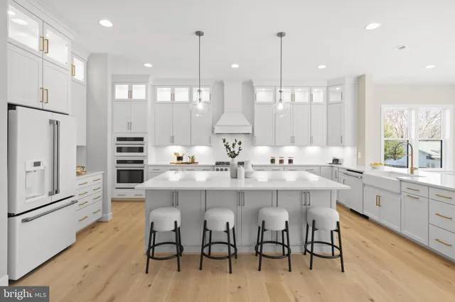 $2,118,500 | 9211 Kilmarnock Drive, Fairfax, VA 22031