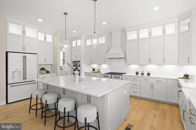 $2,118,500 | 9211 Kilmarnock Drive, Fairfax, VA 22031