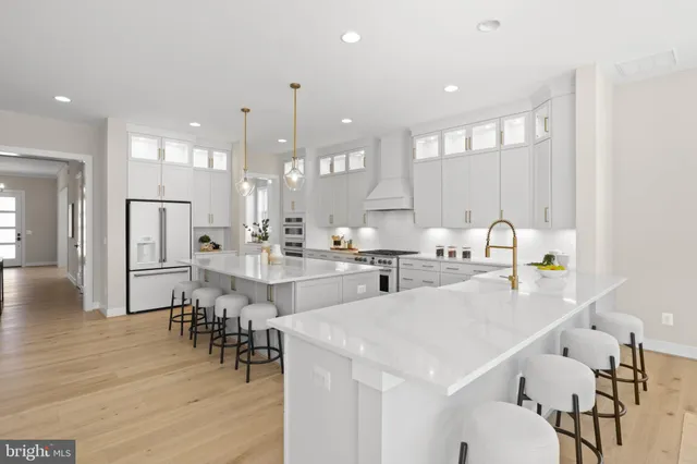 $2,118,500 | 9211 Kilmarnock Drive, Fairfax, VA 22031