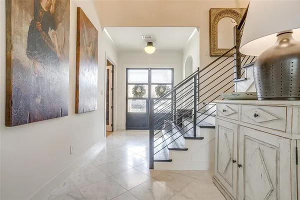 a view of entryway with a front door