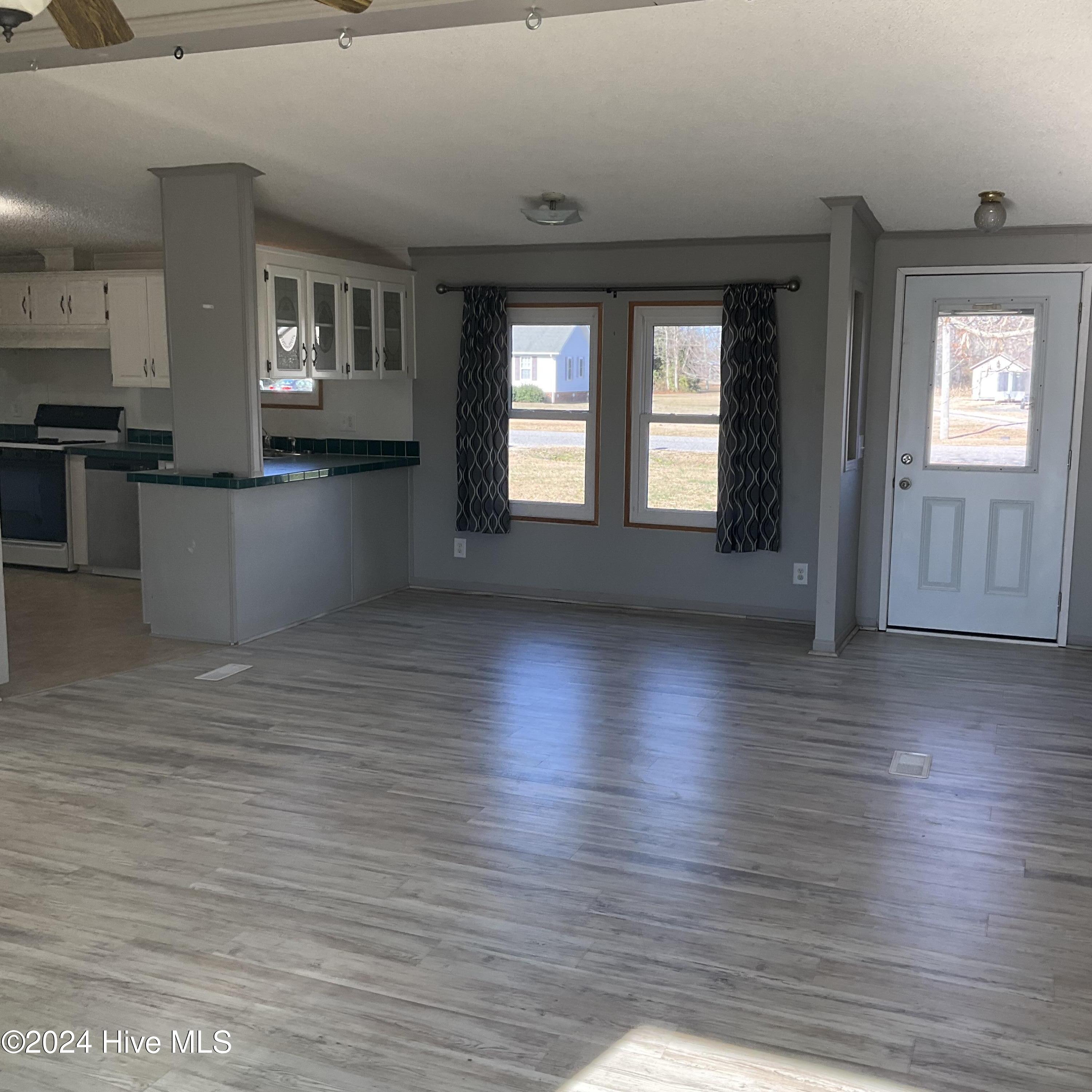 189 Barco Road Barco, NC 27917 - Photo 6 of 48 Living Room