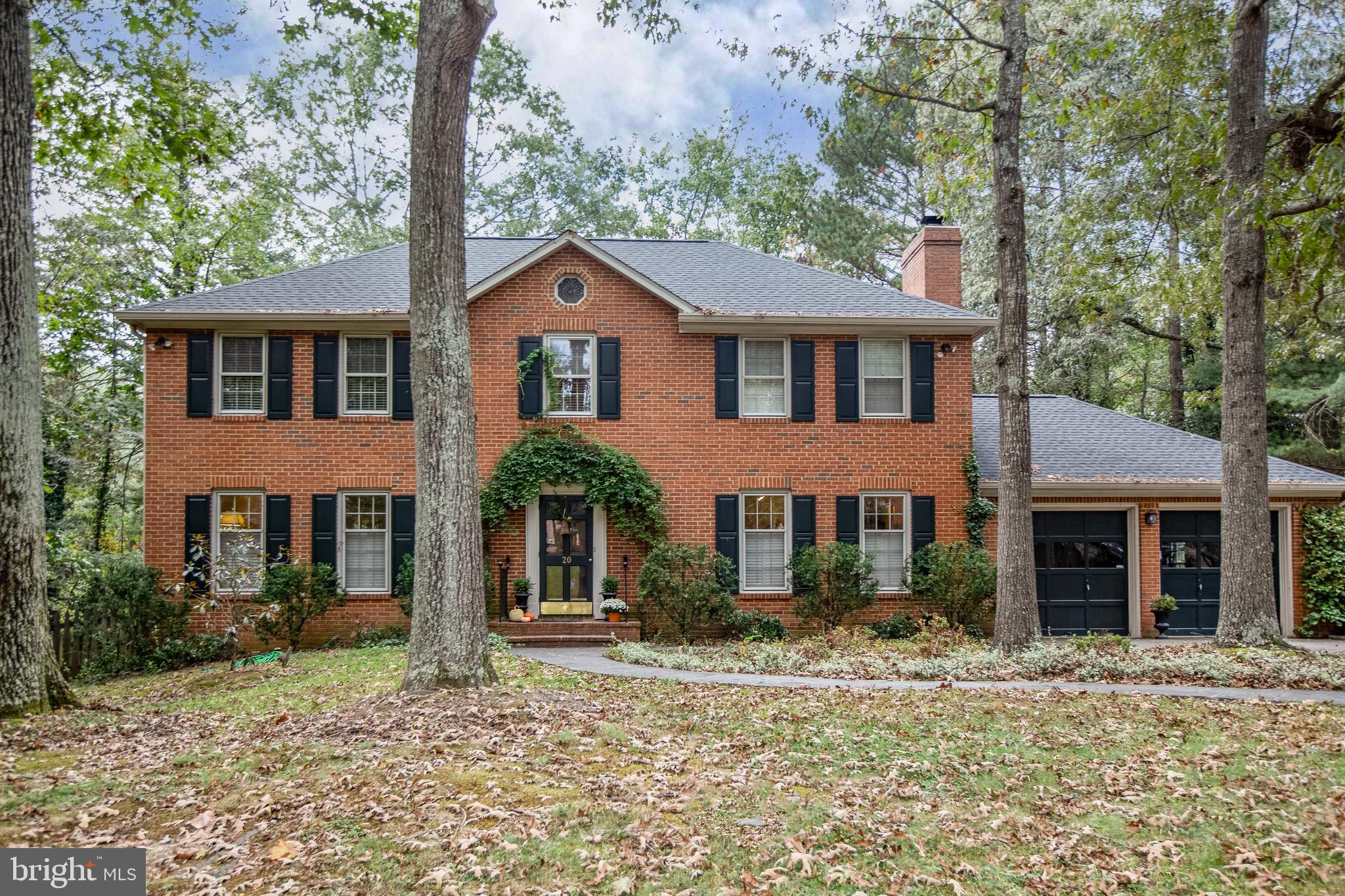 20 Aiken Road Fredericksburg, VA 22405 - Photo 29 of 33 a front view of a house with a garden
