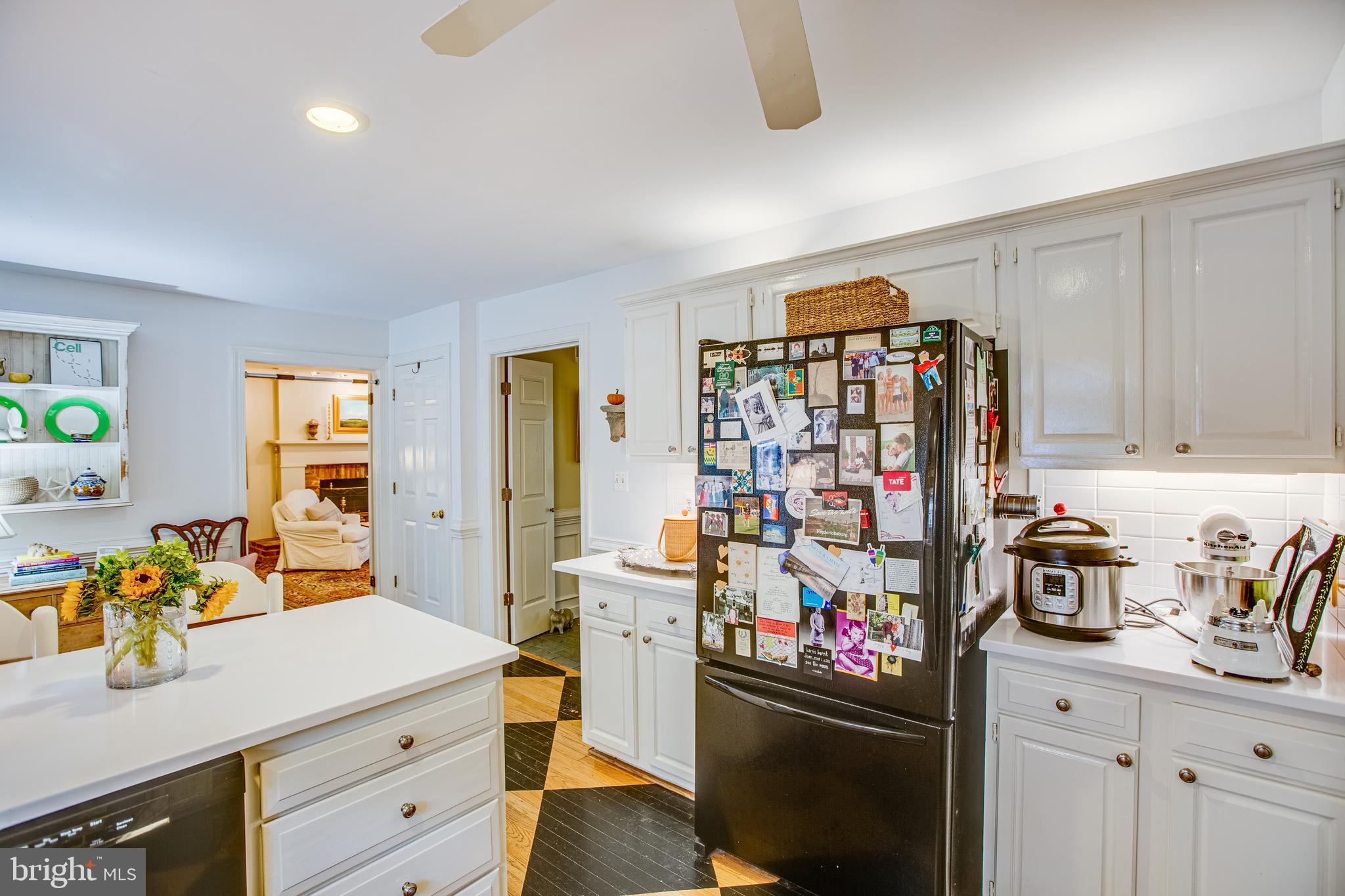 20 Aiken Road Fredericksburg, VA 22405 - Photo 5 of 33 a room with storage cabinet and storage