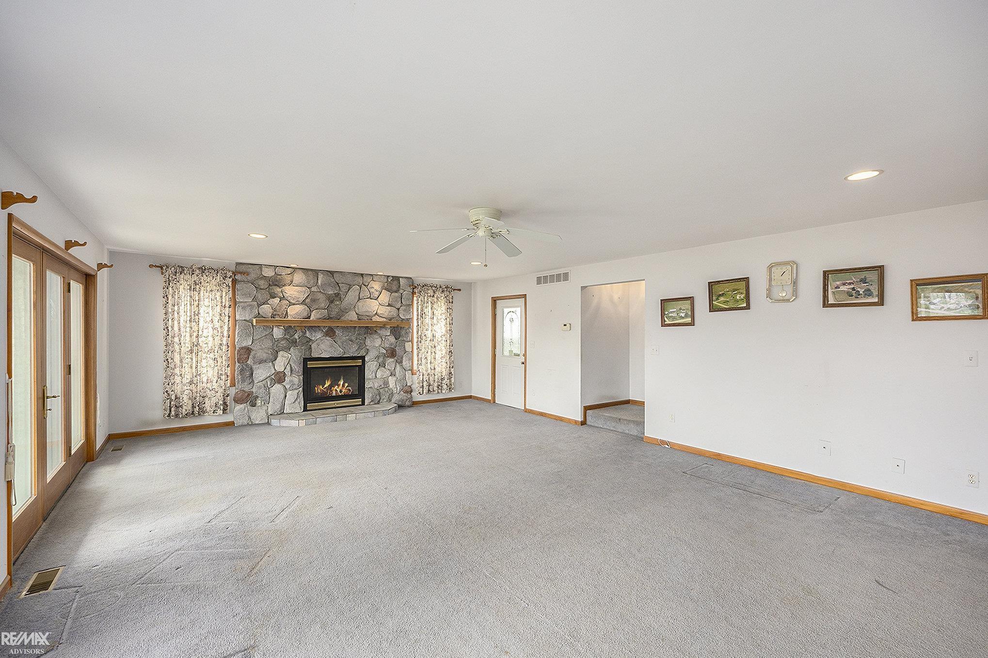 9994 Meisner Road Casco, MI 48064 - Photo 8 of 40 50136477-ca58a4c8-318f-4132-b3a4-93e584c39c14.JPG