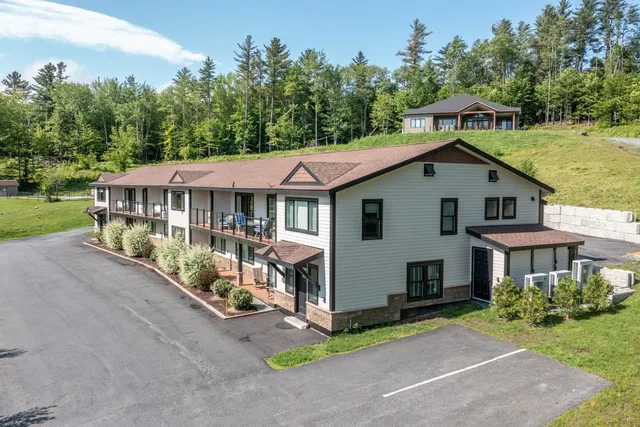 $749,000 | 2366 Mountain Road, Unit 1, Stowe, VT 05672