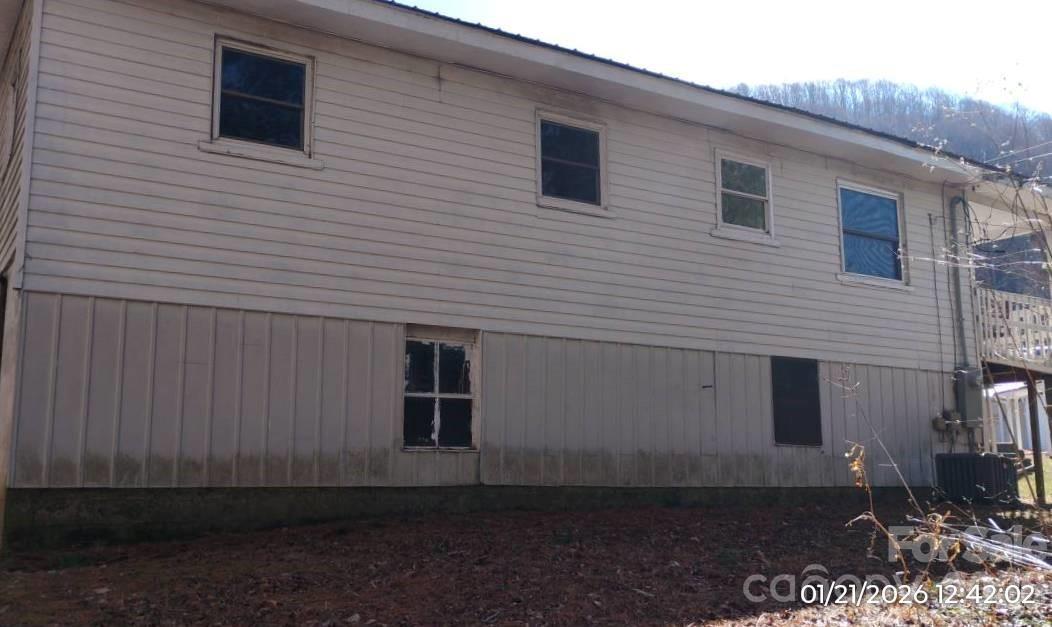 337 Red Bank Road Waynesville, NC 28786 - Photo 3 of 12
