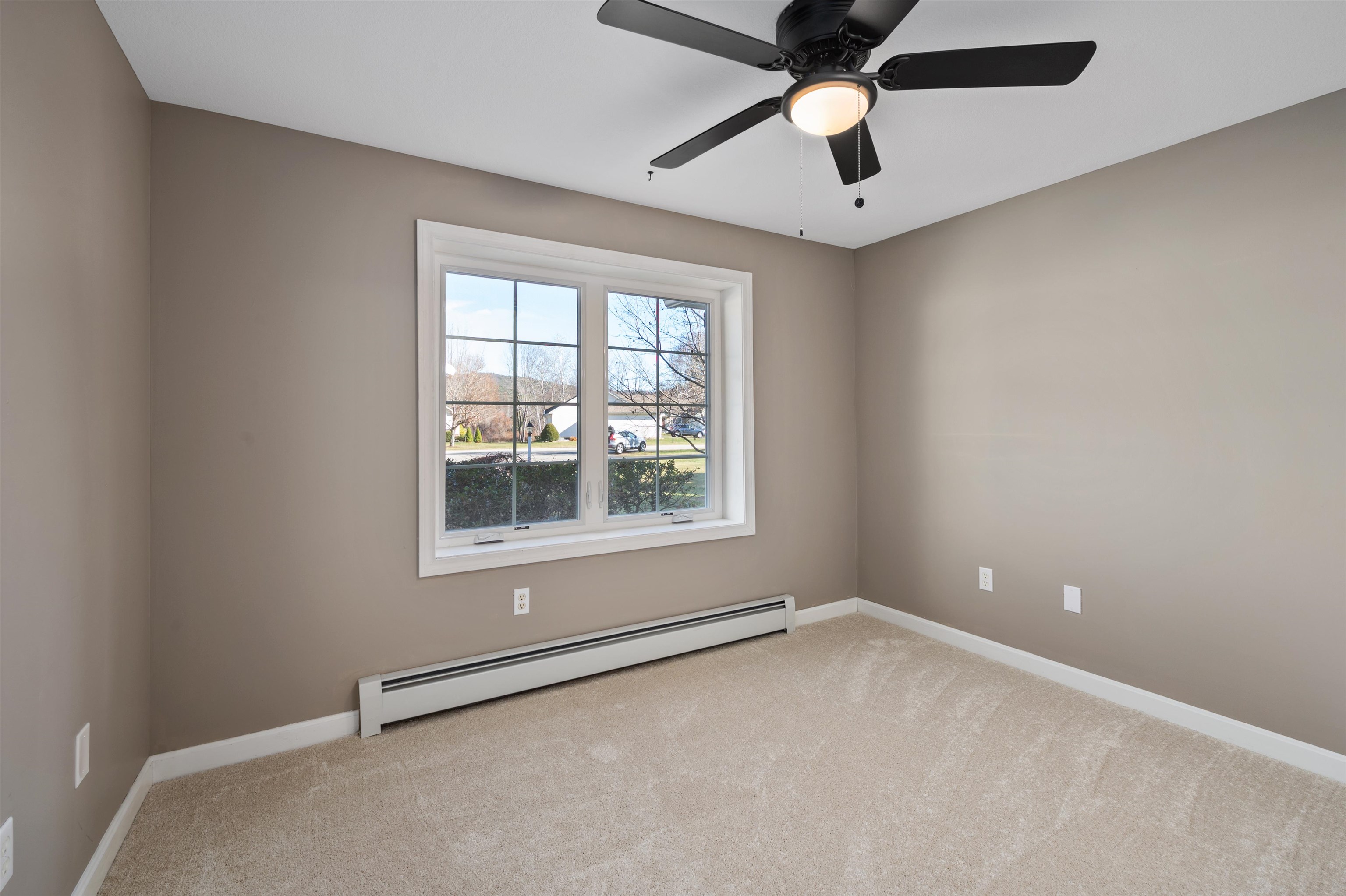 31 Henderson Road, Unit 5 Gilford, NH 03249 - Photo 12 of 24 Gallery Image 12