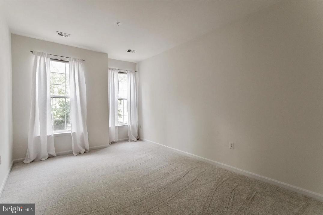 1300 K Windleaf Drive, Unit 154 Reston, VA 20194 - Photo 23 of 37