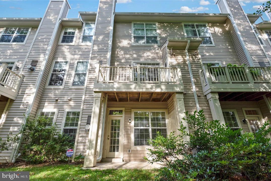 1300 K Windleaf Drive, Unit 154 Reston, VA 20194 - Photo 30 of 37