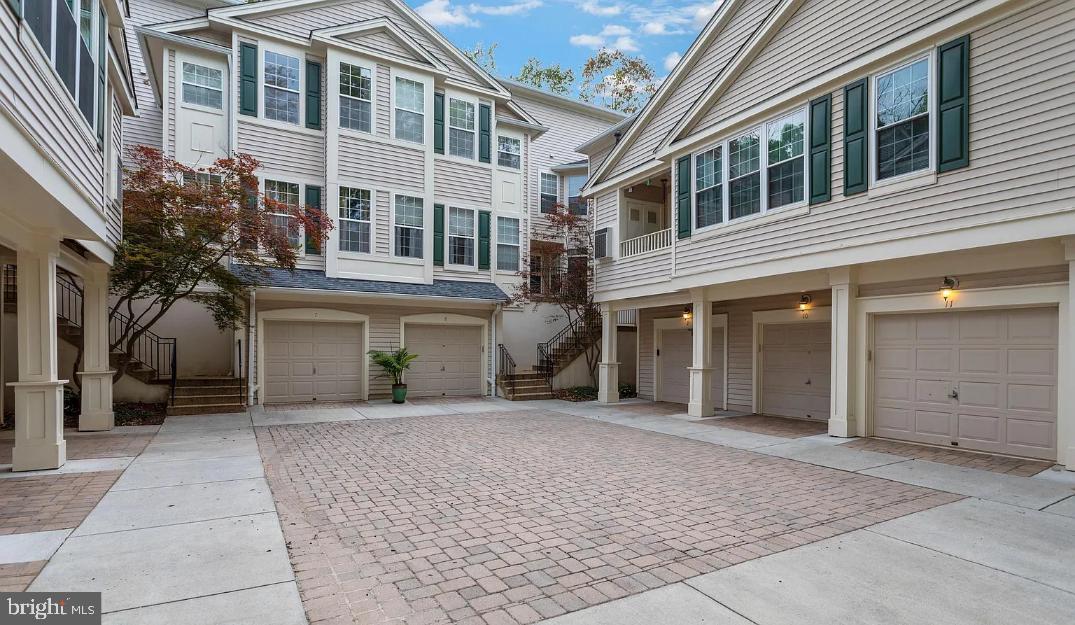 1300 K Windleaf Drive, Unit 154 Reston, VA 20194 - Photo 3 of 37