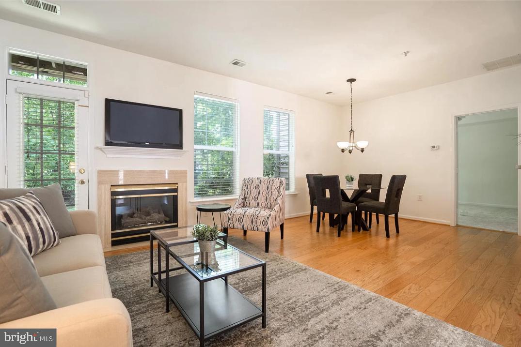 1300 K Windleaf Drive, Unit 154 Reston, VA 20194 - Photo 8 of 37