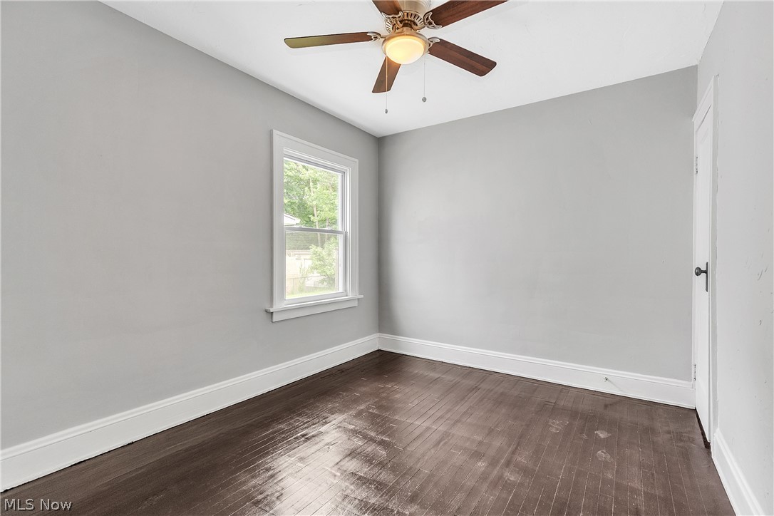 4002 Navahoe Road Cleveland Heights, OH 44121 - Photo 13 of 34
