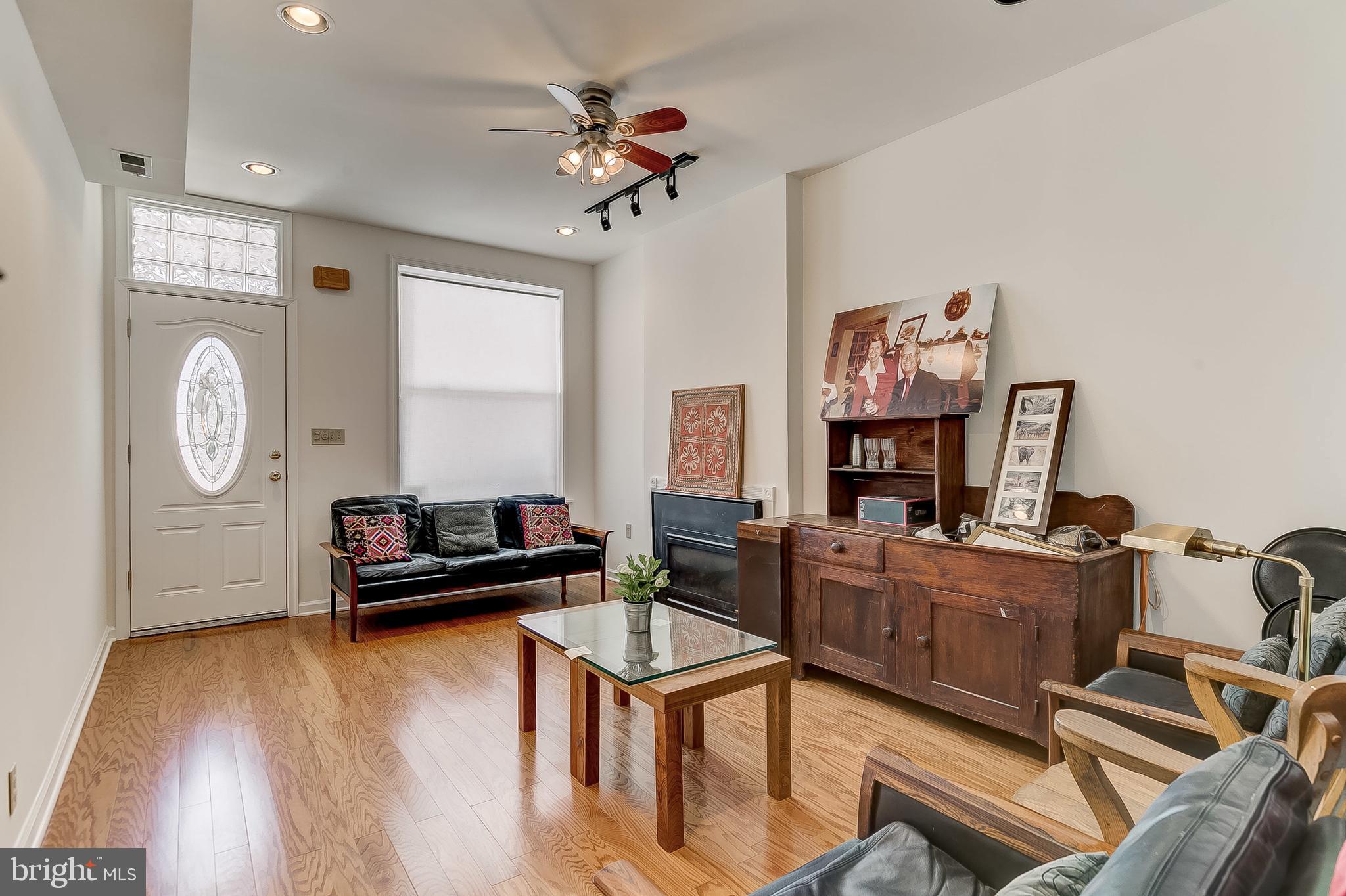 3992 Roland Avenue Baltimore, MD 21211 - Photo 2 of 23