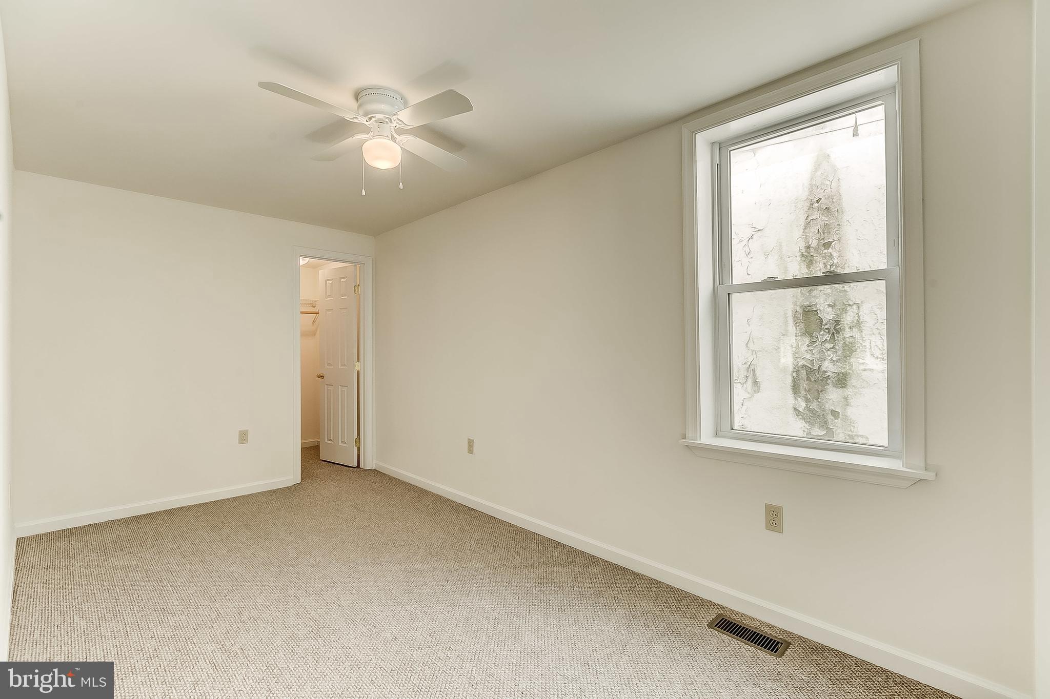3992 Roland Avenue Baltimore, MD 21211 - Photo 16 of 23