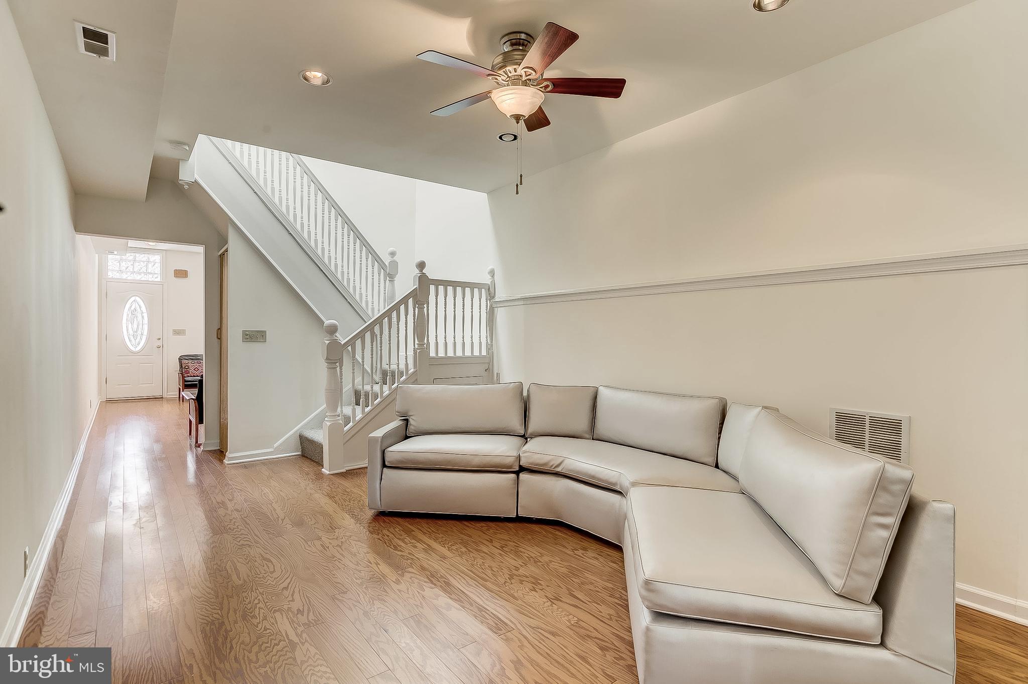 3992 Roland Avenue Baltimore, MD 21211 - Photo 4 of 23