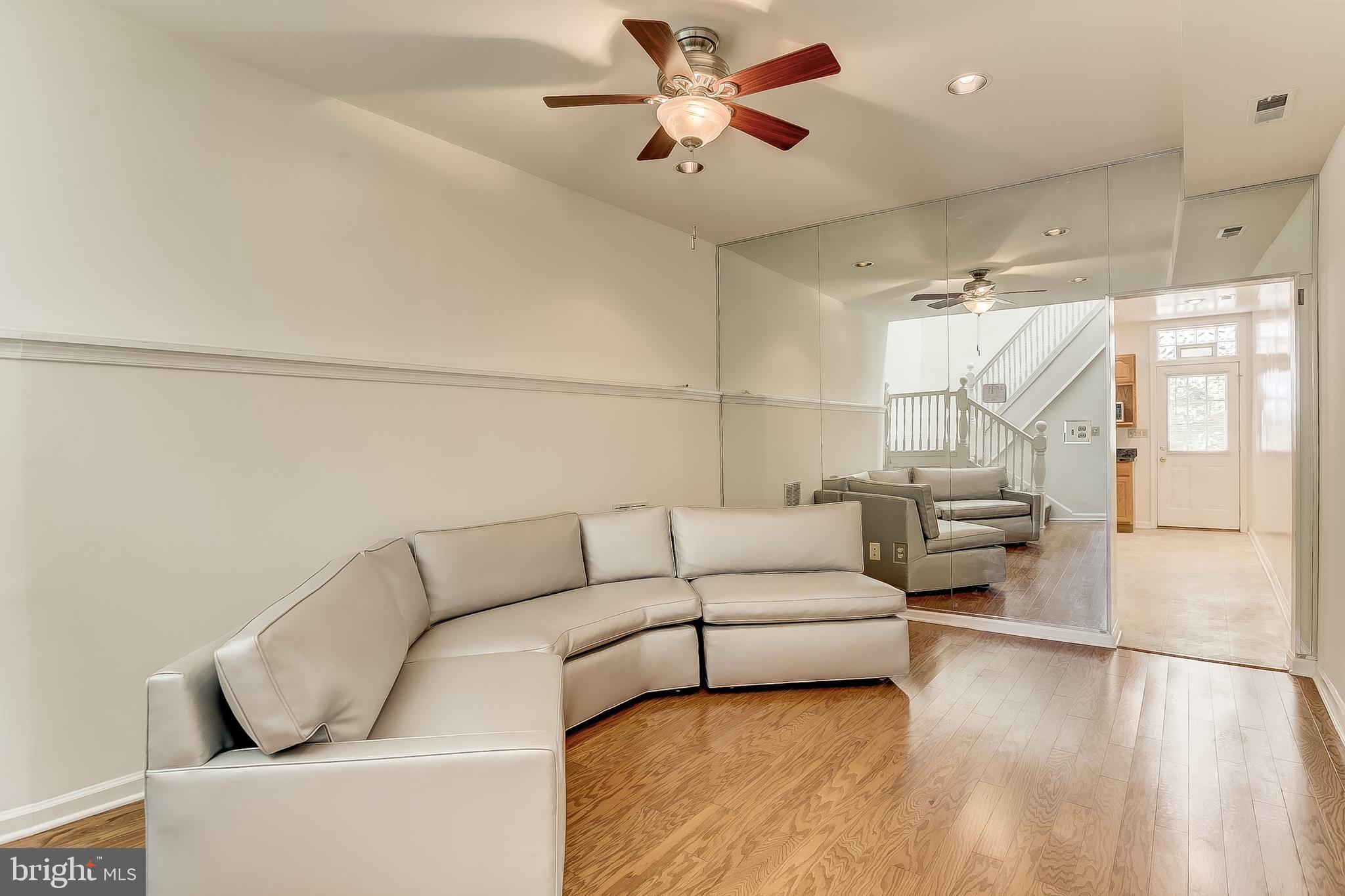 3992 Roland Avenue Baltimore, MD 21211 - Photo 5 of 23