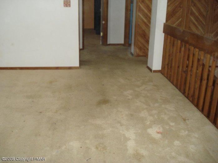 205 Decker Road Bushkill, PA 18324 - Photo 11 of 15 Loft