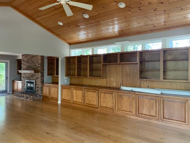 1308 Shirley Street Middleton, WI 53562 - Photo 4 of 55