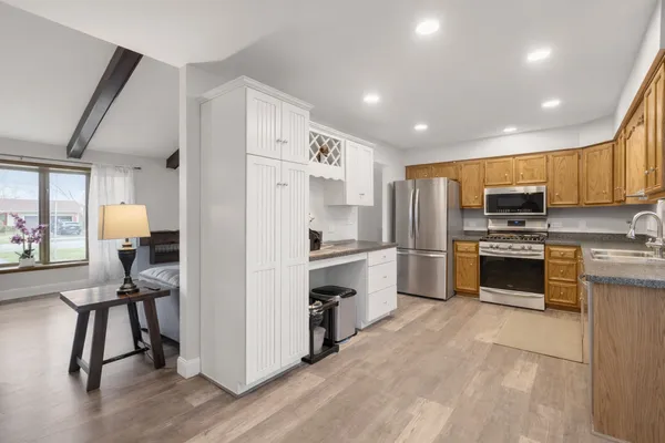 $375,000 | 543 Norman Drive, Cary, IL 60013