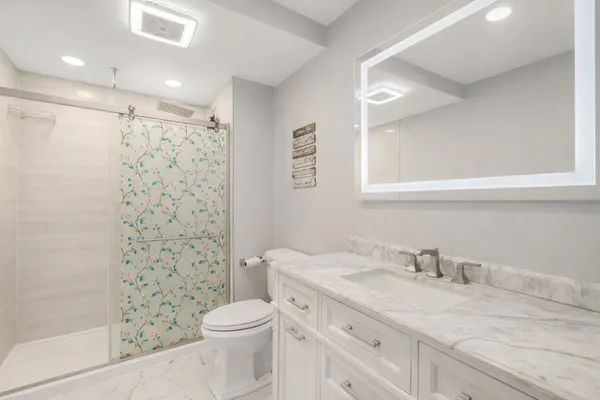 $375,000 | 543 Norman Drive, Cary, IL 60013