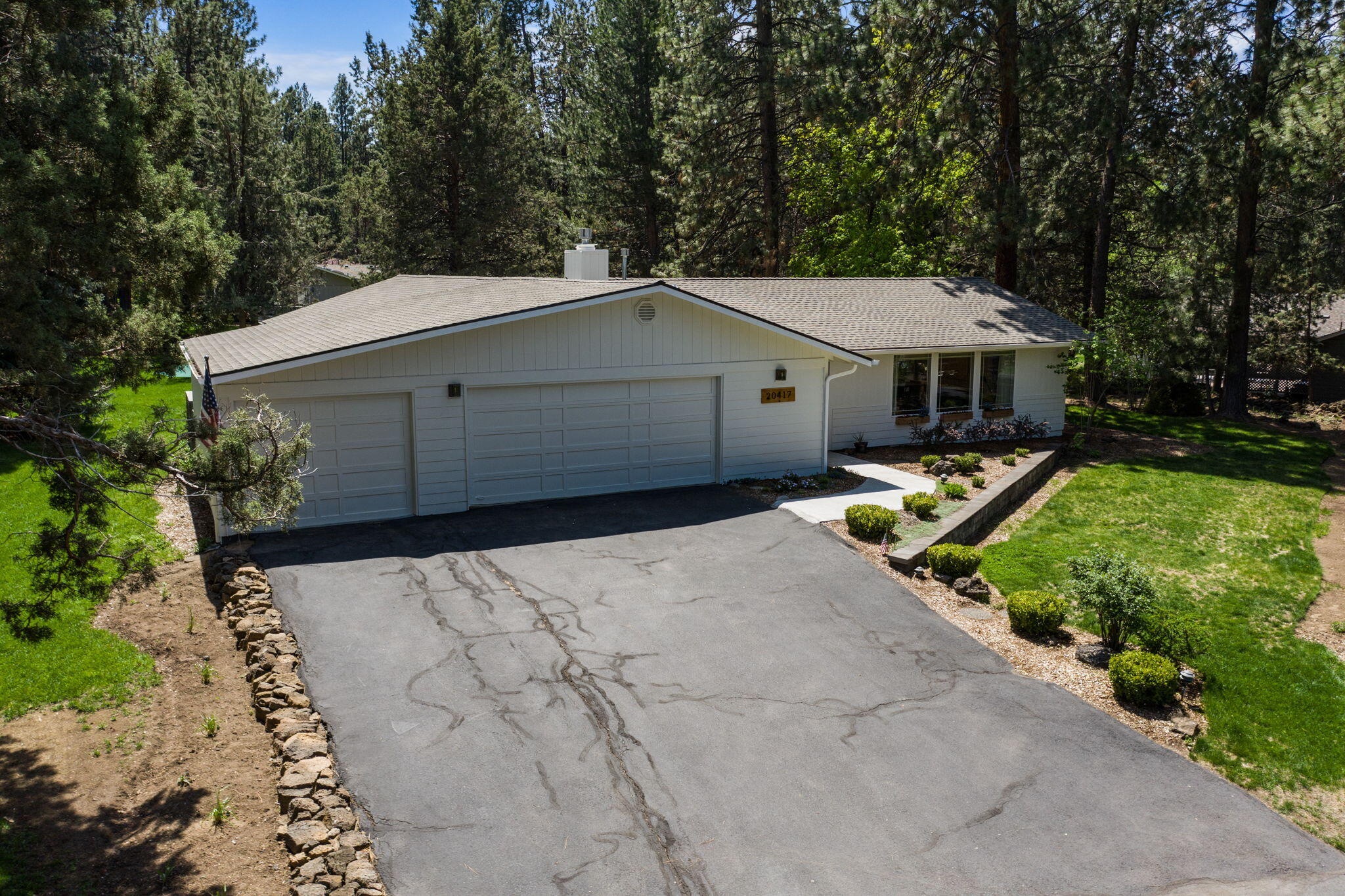 20417 Bullblock Road Bend, OR 97702 - Photo 2 of 41 2023_05_18_20417_bulblock_rd-drone-8