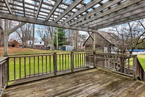 $434,900 | 21 Frances Lane, Bethlehem, NY 12203
