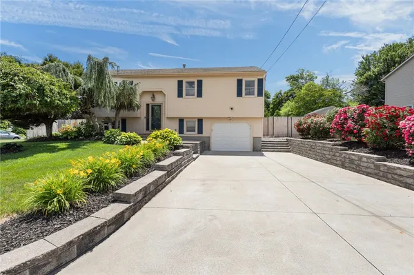 $579,000 | 2 Dogwood Drive, Cranston, RI 02921