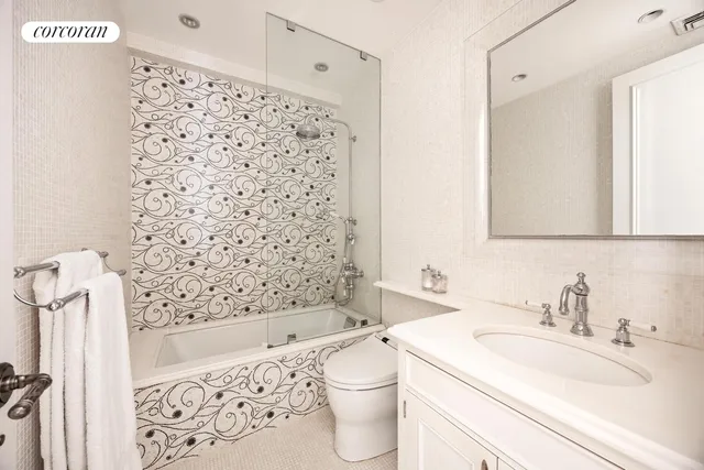 $2,300,000 | 301 West 57th Street, Unit 16D | Hell's Kitchen