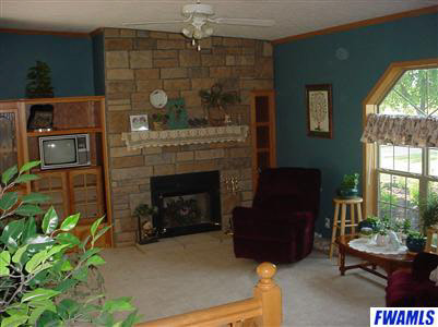 15805 Hoffman Road Monroeville, IN 46773 - Photo 7 of 12