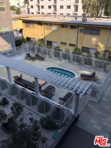 $3,250 | 11925 Kling Street, Unit 311, Valley Village, CA 91607