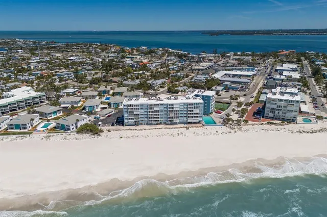 $849,000 | 5300 Gulf Drive, Unit 204, Holmes Beach, FL 34217