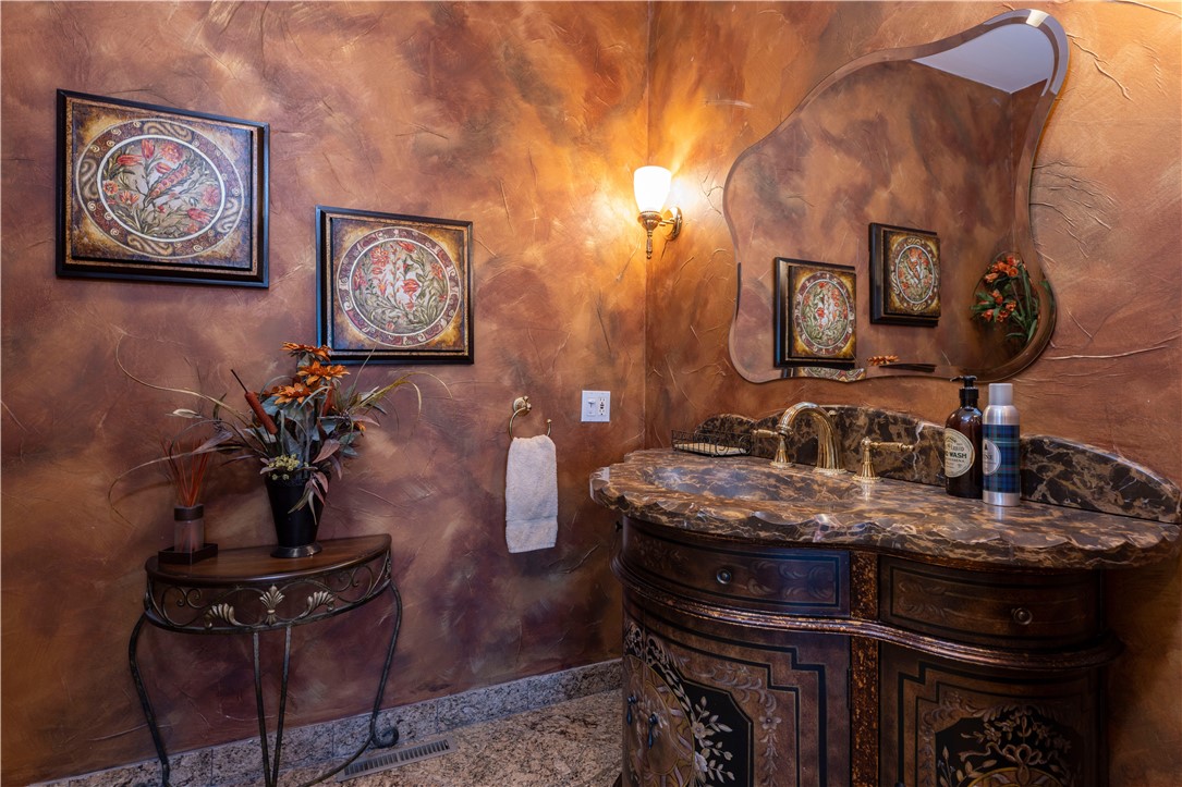 383 Ocean Road Narragansett, RI 02882 - Photo 17 of 46 1st Floor Powder Room