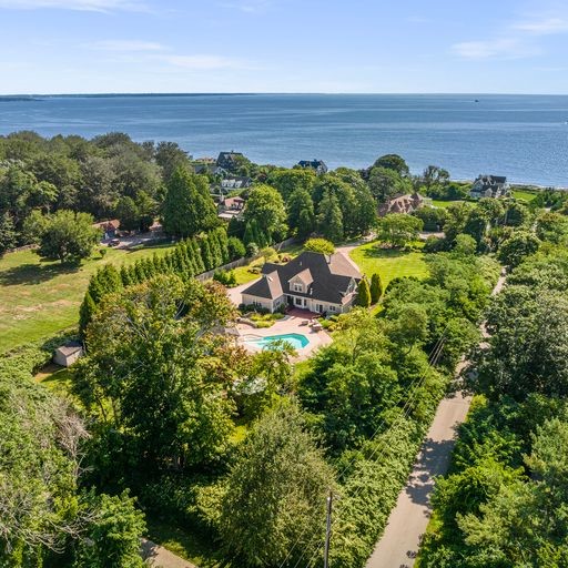 383 Ocean Road Narragansett, RI 02882 - Photo 2 of 46