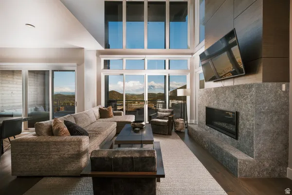 $6,150,000 | 2752 West High Mountain Road, Unit 2001, Park City, UT 84098