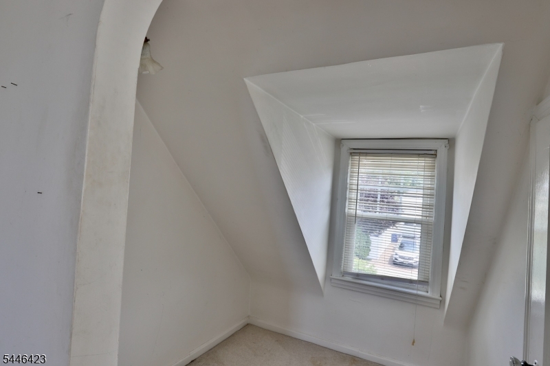 39 Chestnut Street Wallington, NJ 07057 - Photo 18 of 21