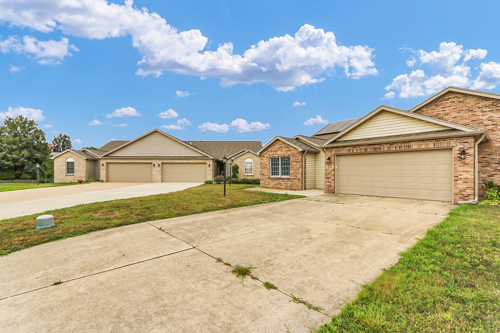 1614 Windward Point, Unit 1 Champaign, IL 61821 - Photo 14 of 50 Gallery Image 14